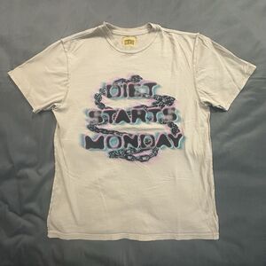 Diet Starts Monday T-Shirt Mens Small Chain Inside Out Tee Beige Graphic Print
